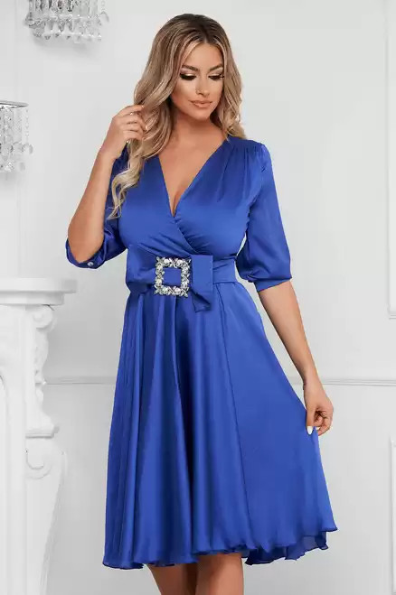 Rochie eleganta midi albastra eleganta in clos din satin creponat